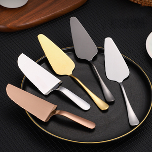 Wholesale Stainless Steel <strong>Cake</strong> <strong>Knife</strong> With Tooth Triangle Pizza <strong>Knife</strong> Kitchen Flat Spatula Flatware