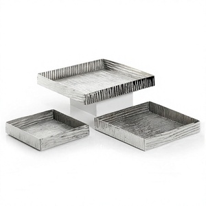 Ensemble de trois plateaux à chocolat en métal, qualité supérieure, faits à la main, taille personnalisée, nouveau plateau à chocolat - Product Image 1