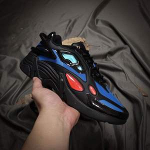 Chaussures de skateboard pour couple, grande taille, Simo Dad Shoes, chaussures de sport décontractées, respirantes, pour femme et homme, avec semelle épaisse massante pour la randonnée - Product Image 1