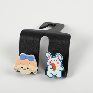 ตะขอแขวนพนักพิงศีรษะรถยนต์ลายการ์ตูน PVC แบบสองด้าน สำหรับตกแต่งภายใน - Product Image 4
