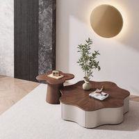 Ensemble de tables basses en bois de forme feuille, style moderne et luxueux, avec rangement, pour salon, design artistique, élégant et unique.