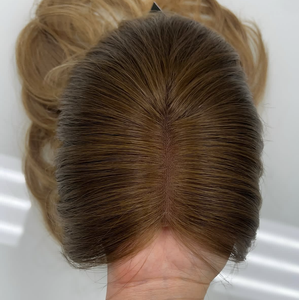 Topper <span class=keywords><strong>Cheveux</strong></span> Humains en Gros 8x8 Blond Doré Balayage <span class=keywords><strong>Cheveux</strong></span> Russes Vierges Non Traités Dentelle HD Fermée Sans Colle Pour Ajouter de la Longueur Topper <span class=keywords><strong>Court</strong></span> - Product Image 4