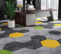Dalles de moquette hexagonales de couleur personnalisée, ignifuges, dalles de sol modulaires pour bureau et salle de classe