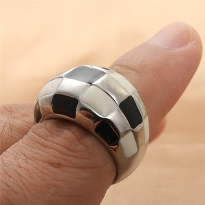 Anillo Cuadrado Geométrico de Acero de Titanio Estilo Europeo Americano, Joyería Punk Retro Unisex Plateada 290108 - Product Image 4