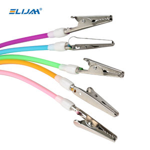 Attaches pour bavoirs dentaires ELIJAH certifiées CE Classe I avec cordon en silicone et pinces métalliques – Porte-foulards et serviettes colorés pour cliniques - Product Image 3