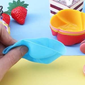 New Eco-Friendly Reusable Heat-Resistant Silicone Rose-Shaped Cupcake <b>Mold</b> for Baking Muffins and <b>Cakes</b> - Product Image 5