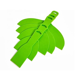 Ensemble de spatules en plastique de qualité industrielle et bricolage Petite <span class=keywords><strong>spatule</strong></span> de <span class=keywords><strong>peintre</strong></span> Papier peint Peinture de voiture Colle Outils de lissage avec grattoir - Product Image 2