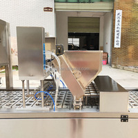 Machine linéaire automatique de remplissage et de scellage de tasses de capsules de café Nespresso K