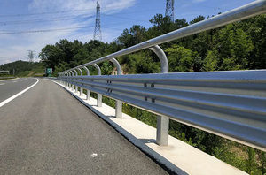 Nhúng nóng mạ kẽm an toàn đường bộ hàng rào vụ tai nạn hàng rào W chùm đường cao tốc hộ Lan Tôn sóng an ninh cầu hàng rào - Product Image 4