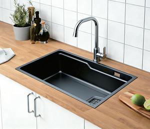 Évier de cuisine trapézoïdal en acier inoxydable SUS304 Nano Silver 690x425mm, cuve unique avec passoire et planche à découper - Product Image 2