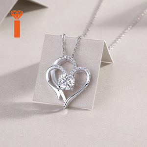 Nouveau Design Collier en Argent Luxe Cœur Entrelacé Double, Moissanite Centrale Sertie à Griffes, Cadre Cœur Demi-Pavé, Cadeau Romantique - Product Image 2