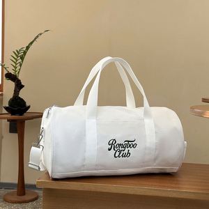 Sac de sport en toile blanche avec logo brodé personnalisé, grande capacité, sac de voyage avec bandoulière pour le sport et la remise en forme - Product Image 1