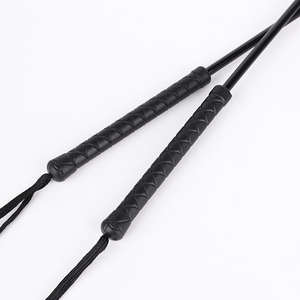 Fouets et Paddles en Cuir BDSM pour Couples, pour Fessées, Punition et Fétichisme SM, pour la Soumission et la Domination - Product Image 5