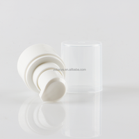 Emballage cosmétique de haute qualité, pompe à lotion pour traitement crème blanche en plastique PP 24 mm 24/410 avec demi-couvercle anti-poussière en PP