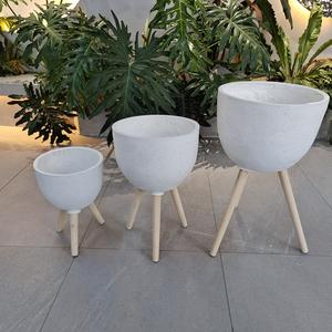 Pots et jardinières en fibre d'argile écologiques avec support en bois, trou de drainage, durables, pour une utilisation en intérieur/extérieur sur le sol - Product Image 2