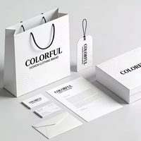 Ensemble de marquage de vêtements de luxe sur mesure, sac de shopping en papier bordeaux écologique et recyclable, boîte cadeau pour vêtements, bougie