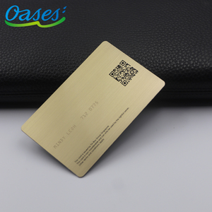 Biglietto <span class=keywords><strong>da</strong></span> <span class=keywords><strong>visita</strong></span> in metallo bianco con carta di garanzia spazzolata e argento di lusso personalizzato con carta di credito - Product Image 5