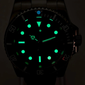 Montre en acier avec logo personnalisé, faible MOQ, étanche, verre saphir, mouvement NH35, pour dropshipping - Product Image 1