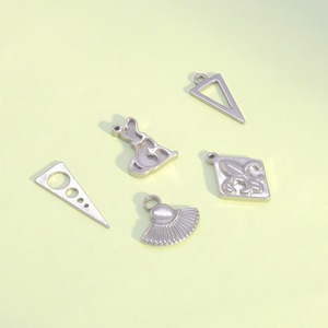 Breloques en acier inoxydable, formes géométriques irrégulières, accessoires de bijoux DIY, pendentifs unisexes pour colliers et boucles d'oreilles - Product Image 1