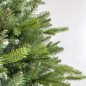 Alberi di Natale Decorativi Interamente in PE di Alta Qualità da Fabbrica all'Ingrosso 150cm 180cm 210cm 240cm - Product Image 3