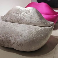 Meubles de salon, chaise en forme de lèvre, coin d'attente, canapé, salon