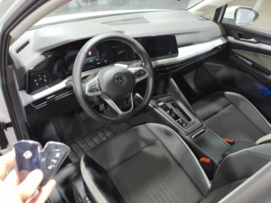 <span class=keywords><strong>Volkswagen</strong></span> <span class=keywords><strong>Golf</strong></span> 2023 <span class=keywords><strong>1.4</strong></span> Turbo Benzina Automatica Sportback Telecamera Posteriore Tetto Apribile Basso Chilometraggio 33895 km Auto Usata Cina - Product Image 4