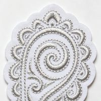 Patchs brodés en forme de fleur avec strass, à coudre sur tissu, avec couleurs et tailles personnalisées pour vêtements, chaussures, sacs, chapeaux