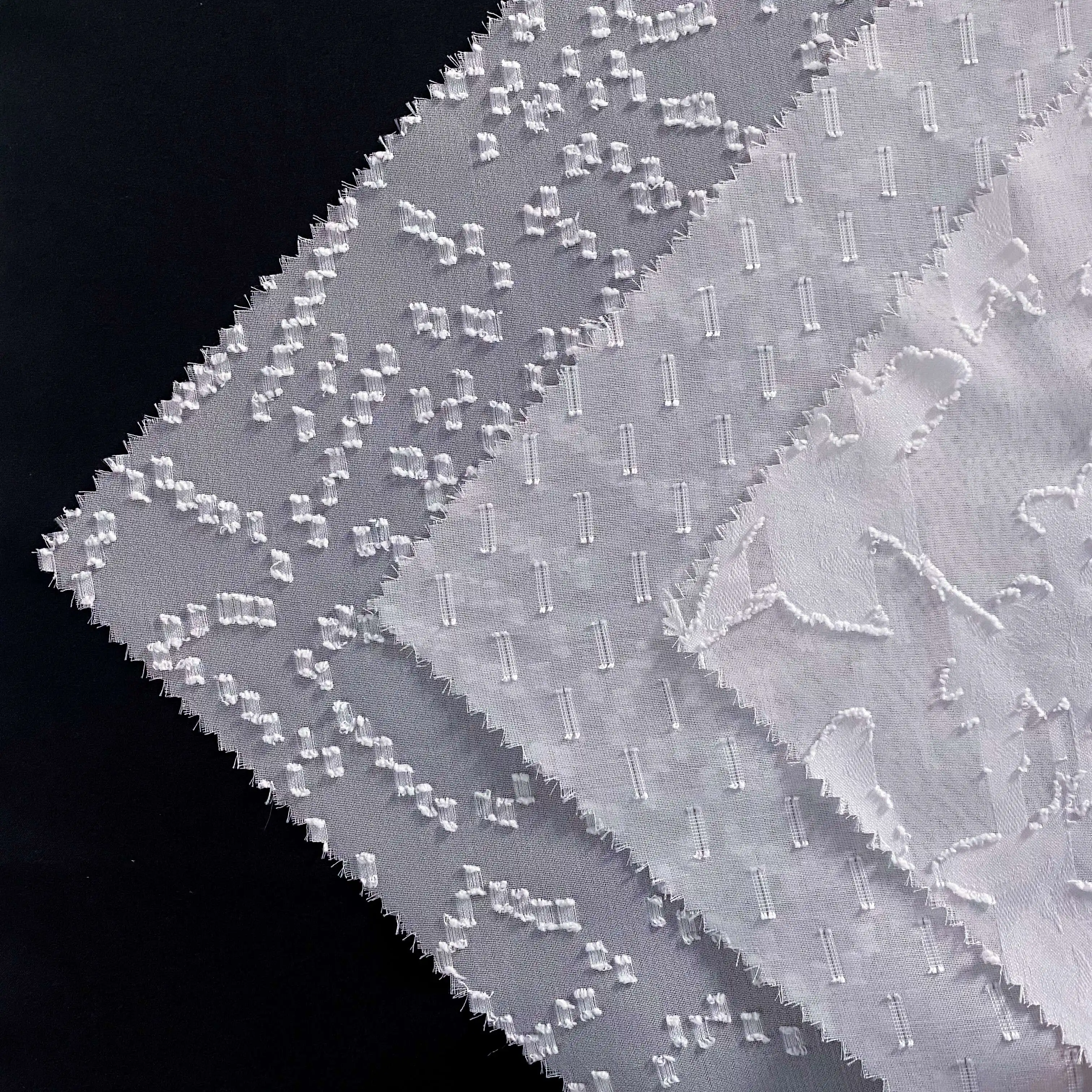 Offre Spéciale 100% polyester blanc somalien dirac jacquard en mousseline de soie tissu pour vêtements sculpté tissu jacquard personnalisé en mousseline de soie fabr