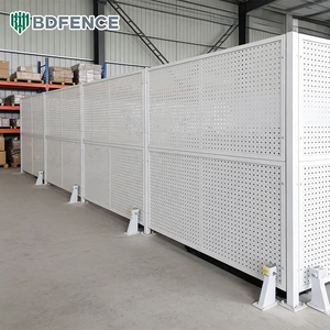 Clôture de sécurité anti-corrosion pour atelier de poinçonnage - Barrière de séparation d'usine personnalisable - Clôtures de sécurité de qualité industrielle - Product Image 3