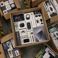 Boîte mystère d'électronique d'occasion en gros : Téléphones portables, ordinateurs portables, consoles portables, haut-parleurs, appareils photo pour distributeurs – Stock disponible