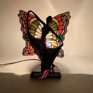 Sensmuel Bunte Kunst Buntglas-Lampe mit Lötdetails, Tiffany-Stil, Engel, Europäischer Retro-Stil, LED-Dekorative Tisch- und Schreibtischlampe - Product Image 2