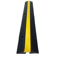 Protecteur de câble en caoutchouc souple couvercle de tuyau de bosse de vitesse pour rampes de câble de chaussée d'allée et couvercle de protection de cordon de fil