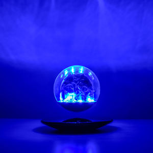 ורד נצחי מרחף על ידי ריחוף מגנטי, קישוט פרחוני זוהר ומעודן לחתונה או ליום האהבה. - Product Image 3