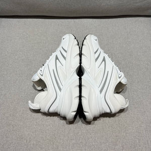 Zapatillas de running informales con logo de diseñador de alta costura 2026, tendencia B44, zapatillas para caminar de alta calidad, varias zapatillas de running D - Product Image 2