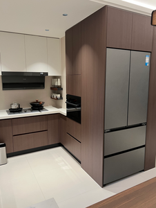 Système d'armoires de cuisine modernes multifonctionnelles en bois massif personnalisé avec style crème - Product Image 2