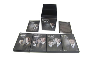 Set DVD di Film e Serie TV, Produzione di Fabbrica, FOYLE'S WAR: LA SAGA COMPLETA (DVD, 2015, Set di 29 Dischi) - Product Image 6