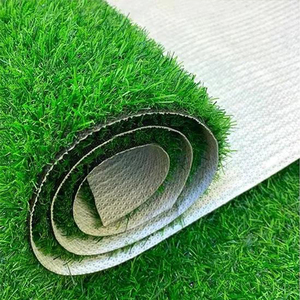 Gazon artificiel en TPR blanc en gros avec support double en tissu PP pressé à chaud pour maternelles et commerces - Product Image 1