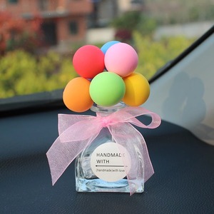 Lindo adorno para coche con globos y figuras para decoración del salpicadero - Product Image 3