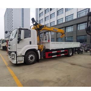 Isuzu derek pasang truk 8 ton dengan kotak kargo 7.5 meter dan kapasitas beban 15 Ton truk - Product Image 4