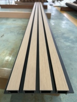 Panneau extérieur imperméable de PVC WPC avec la texture en bois 3D pour le revêtement extérieur de mur cannelé