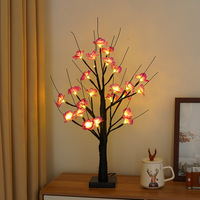 Lumière d'arbre LED avec feuilles et fleurs décoratives