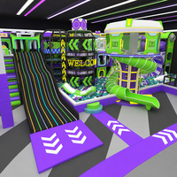 Équipement de parc de trampolines intérieur commercial, aire de jeux pour enfants, aire de jeux d'aventure avec fosse à mousse et toboggans