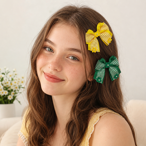 Ingrosso 2 Pezzi Fiocchi per Capelli <span class=keywords><strong>a</strong></span> Quadretti 6 Colori, Fermagli per Capelli in Grosgrain con Fiore e Perla, Accessori per Capelli per Ragazze per il Ritorno <span class=keywords><strong>a</strong></span> Scuola, Confezione Multipla - Product Image 4