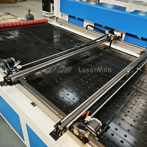Máquina de Corte Láser para Tela LaserMen-1825 de 180W con Cámara CCD para Calzado, Bolsas, Ropa y Materiales No Metálicos - Product Image 4