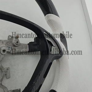 Nuevo Producto: Volante Deportivo de Fibra de Carbono y Cuero Perforado para Infiniti G27 G37 - Product Image 3