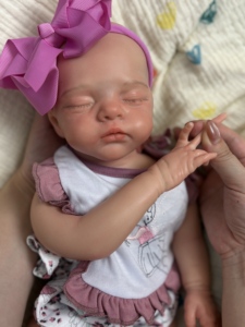 Muñeca Bebé Reborn Realista <span class=keywords><strong>de</strong></span> 18 Pulgadas, Bebé Niña Recién Nacida con Cuerpo Suave, Set <span class=keywords><strong>de</strong></span> Regalo para Niños, Futuros Padres y Abuelos - Product Image 6