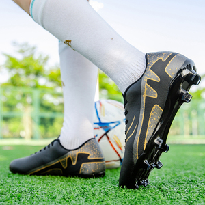 All'ingrosso <span class=keywords><strong>scarpe</strong></span> <span class=keywords><strong>da</strong></span> calcio <span class=keywords><strong>da</strong></span> <span class=keywords><strong>uomo</strong></span> personalizzate Design popolare per sport all'aria aperta comodo ODM/OEM <span class=keywords><strong>scarpe</strong></span> Futsal suola EVA per i ragazzi - Product Image 2