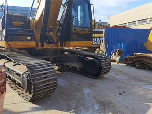 Excavatrice hydraulique d'occasion Caterpillar CAT 324D 24 tonnes, modèle classique, état impeccable, grande quantité disponible à la vente. - Product Image 4