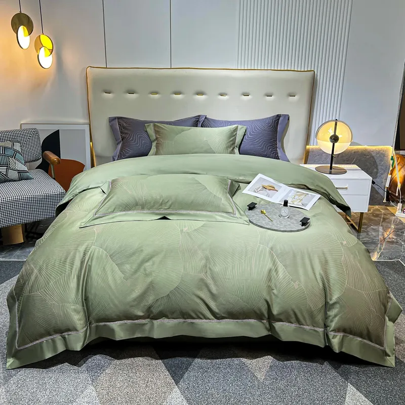 Großhandel 4 Stk Jacquard Luxus-Bettwäsche-Set 100 % Mikrofaser-Bettbezug Kissenbezug Bettlaken für den heimgebrauch