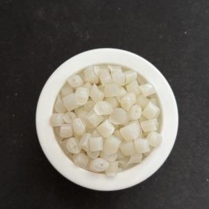 Gránulos de HDPE de alta pureza Virgen/Polietileno de alta densidad reciclado Grado alimenticio con función de alto flujo para varios materiales - Product Image 1